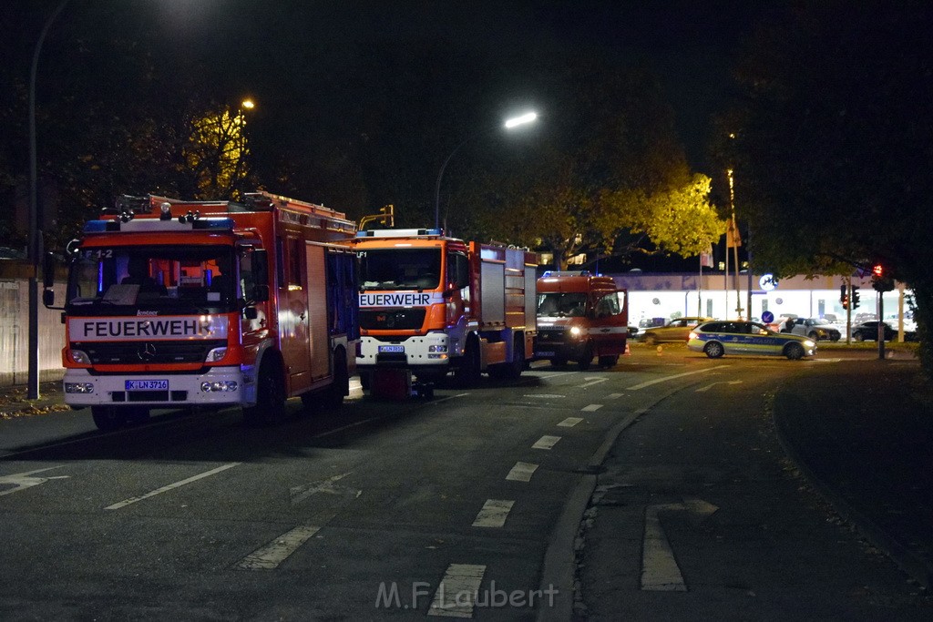 Feuer 2 Y Koeln Marienburg Raderthalguertel Mertenerstr Bonnerstr P79.JPG - Miklos Laubert